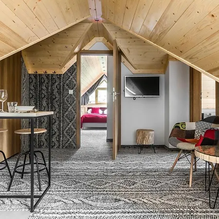 Pod Orlem - Bed & Breakfast *
